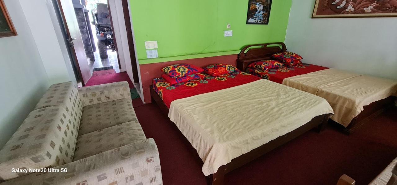 Homestay Triniti Lembang Exterior photo