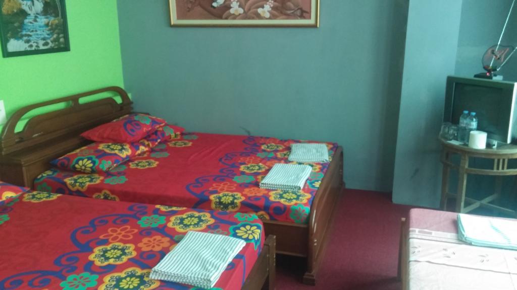 Homestay Triniti Lembang Exterior photo