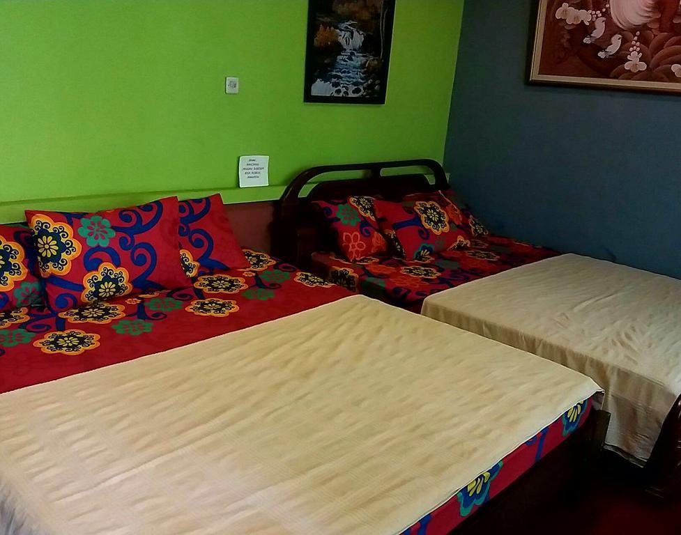 Homestay Triniti Lembang Exterior photo